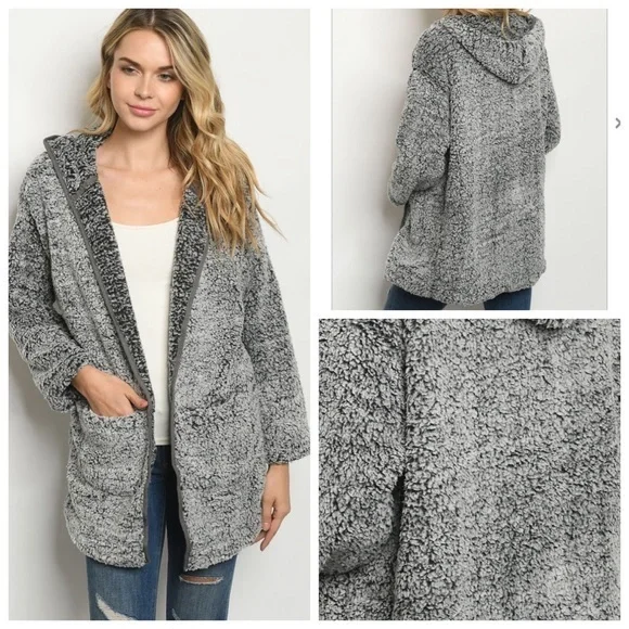 🆕Black/off black cozy sweater. - Picture 4 of 4